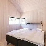 Three-bedroom In Neksø